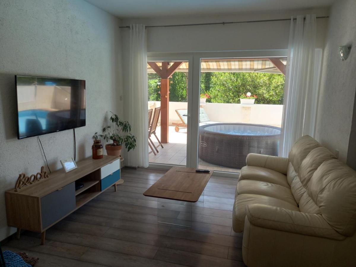 Vila Brig 108 - Private Swimming Pool And Jacuzzi Ριέκα Εξωτερικό φωτογραφία
